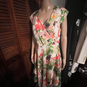 Floral silky dress side pockets